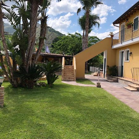 Casa Vacanze Alcantara Gaggi Exteriör bild